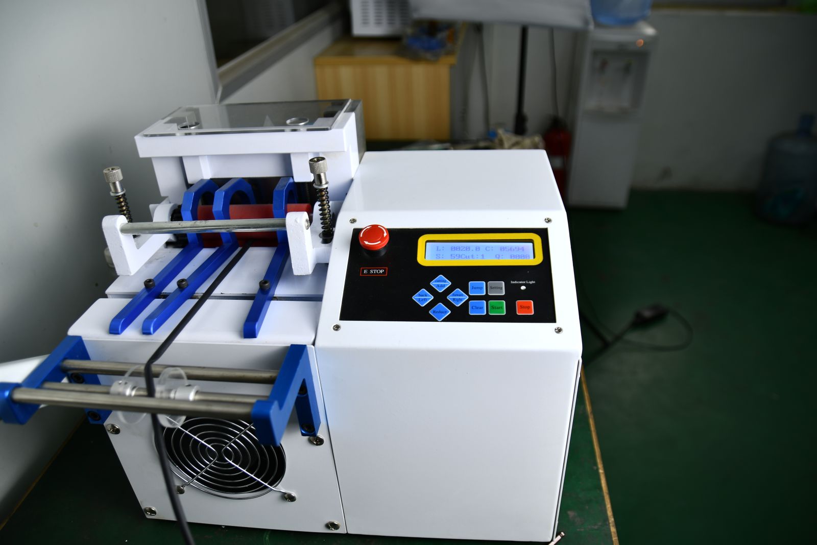 Máy cắt ống co nhiệt, ống PVC tự động HSNCO – Cắt nhanh, mép đẹp, không bavia